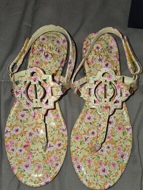 crown & ivy Floral Yellow and Pink T-Strap Sandals